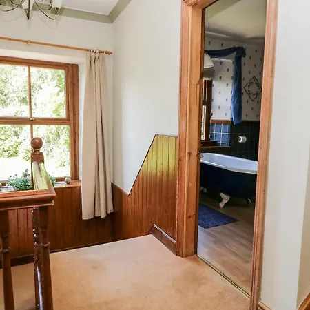 Crown House Holiday home *
